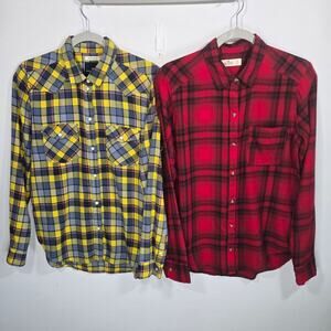 American Eagle And Hollister Bundle Of Two Flannel Shirts.